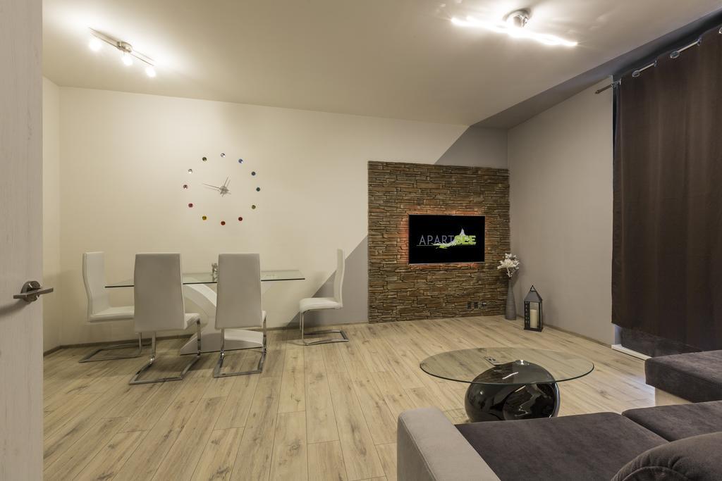 Apartsee Halkova Плзень Екстер'єр фото